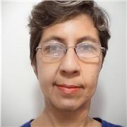 Professeur de français langue étrangère, diplômée DALF C1, offre des cours particuliers en ligne pour adolescents et adultes.